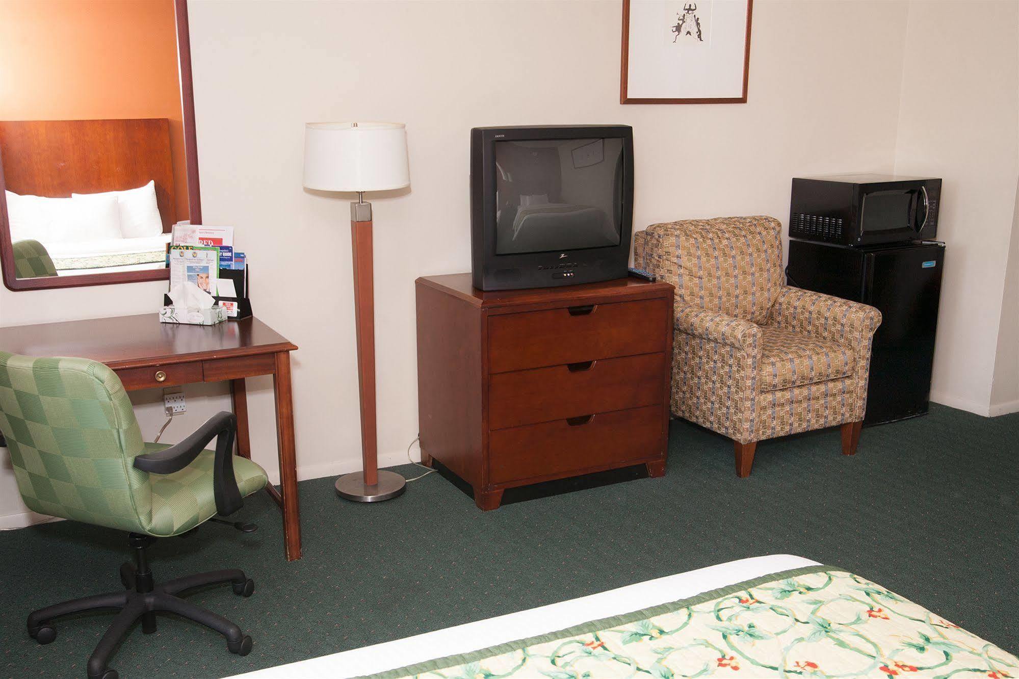 Red Carpet Inn And Suites Plymouth Luaran gambar